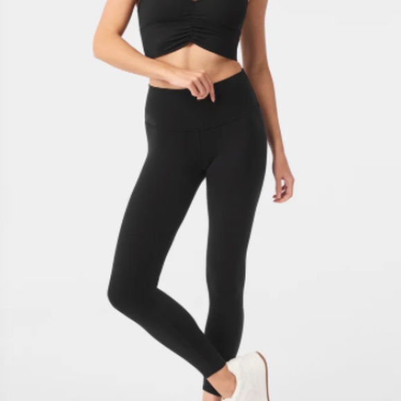 ALO Yoga Pants - Alo Yoga Womens Black 7/8 High Waist Airbrush Leggings Small